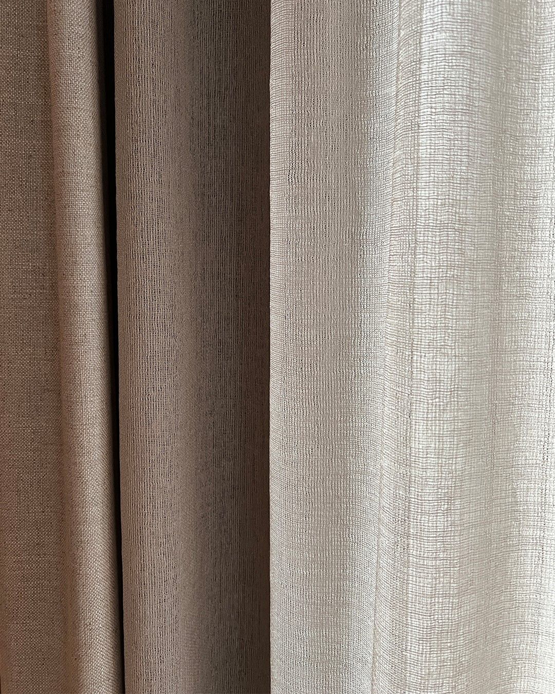 Tipos de Cortina para Sala e Quarto: Guia de Tecidos, Modelos e Custos